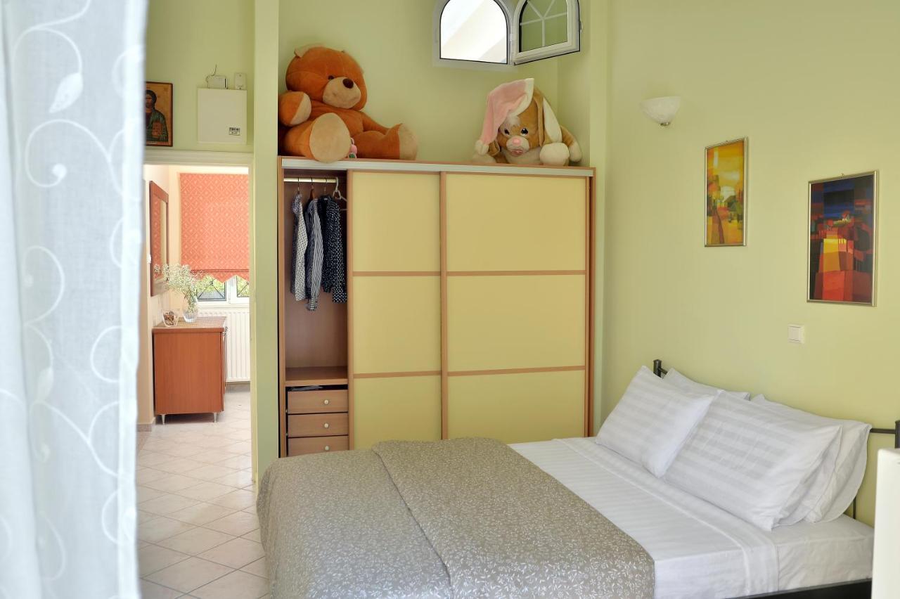 Domelia'S Luxury Apartments Near Airport & Beach أرتيميدا المظهر الخارجي الصورة